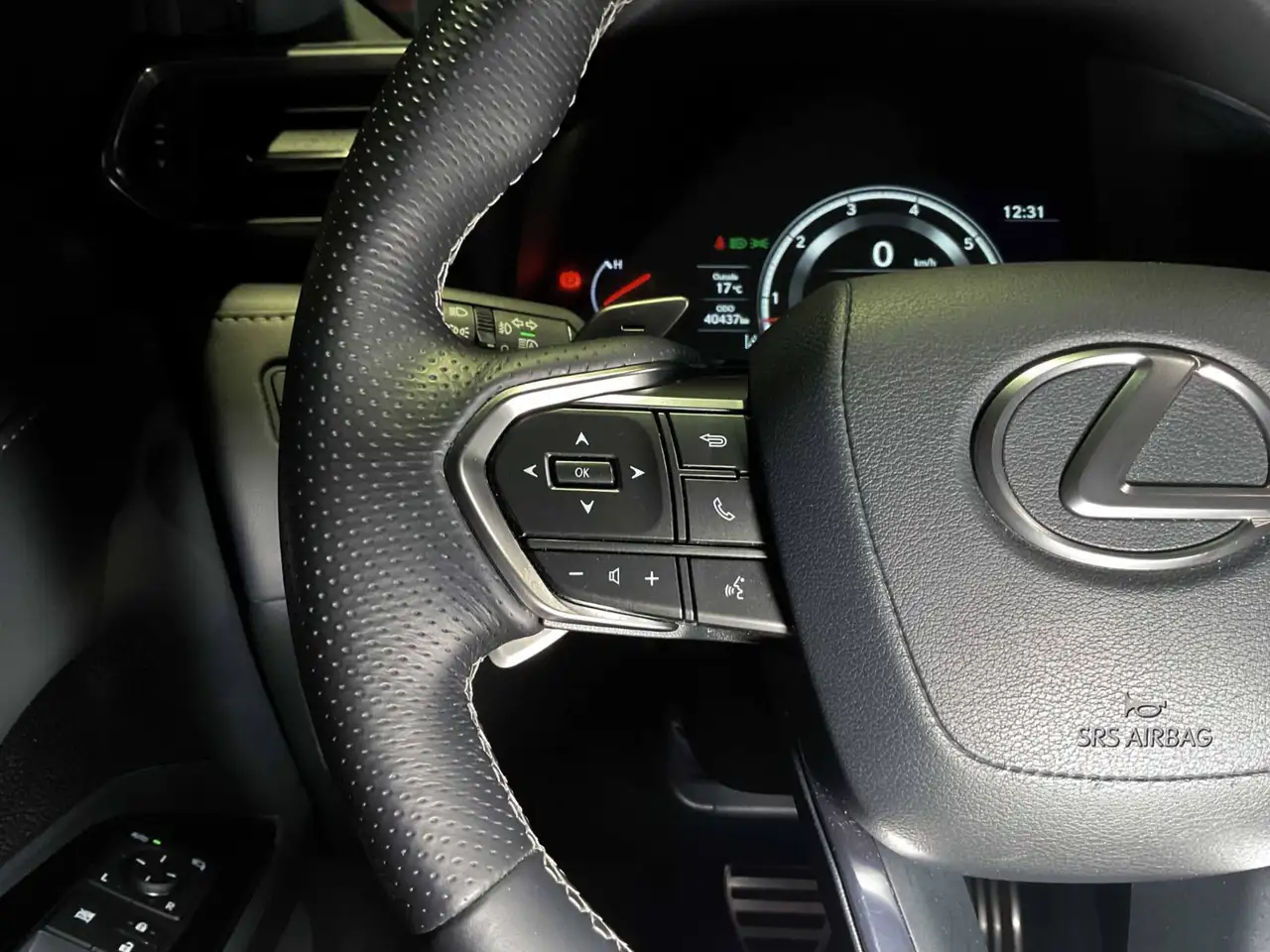 Lexus LX - Image 15