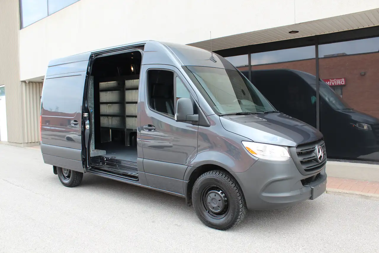 Mercedes-Benz Sprinter - Image 14