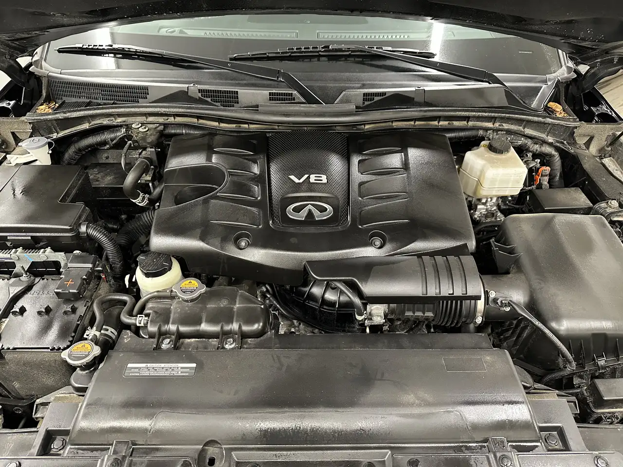 Infiniti QX80 - Image 3