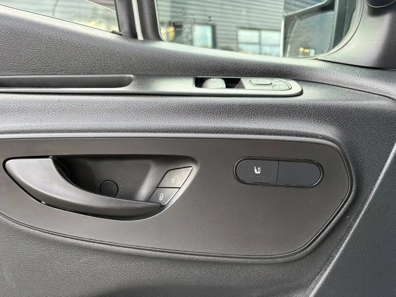 Mercedes-Benz Sprinter - Image 7