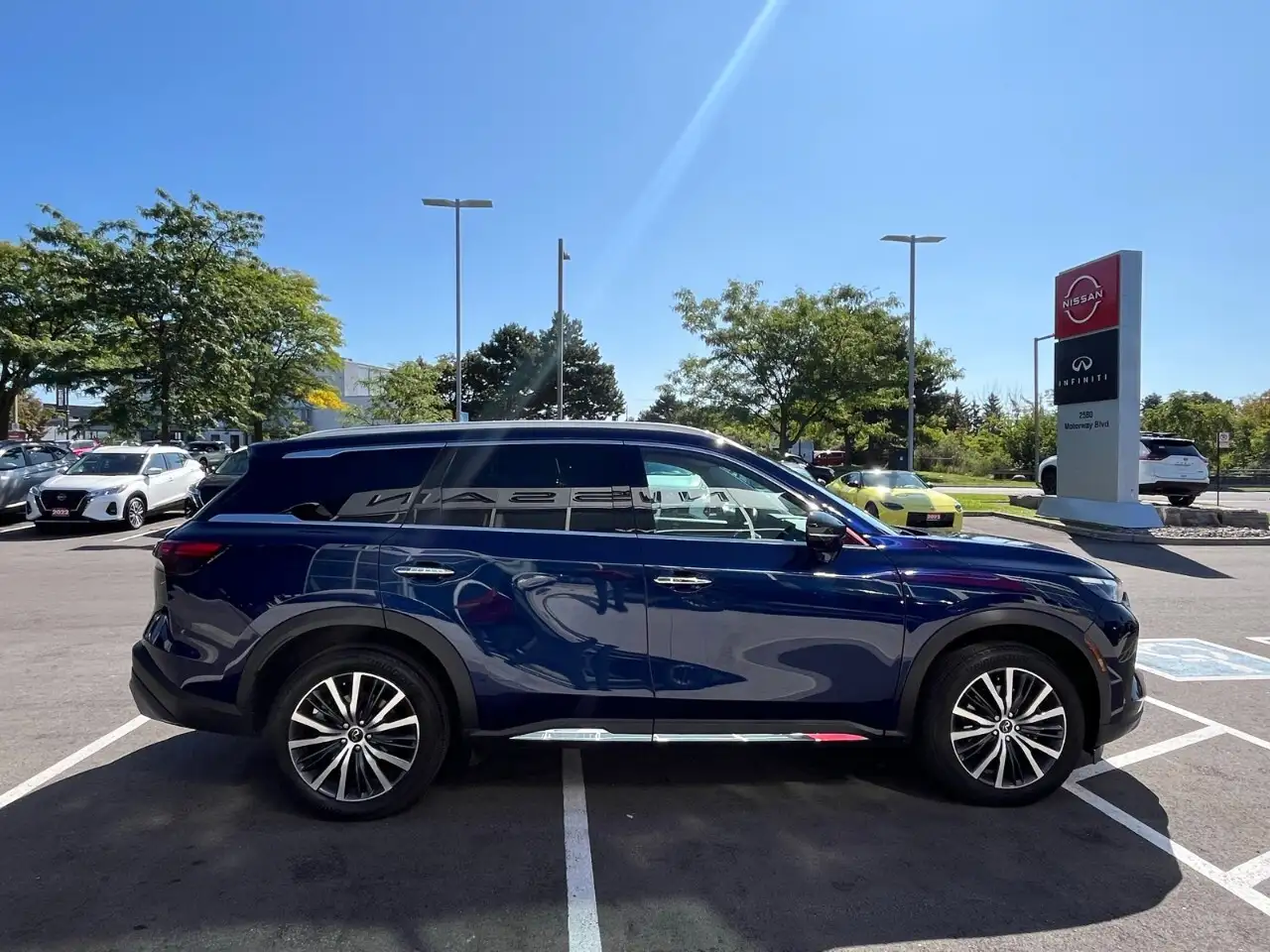 Infiniti QX60 - Image 4