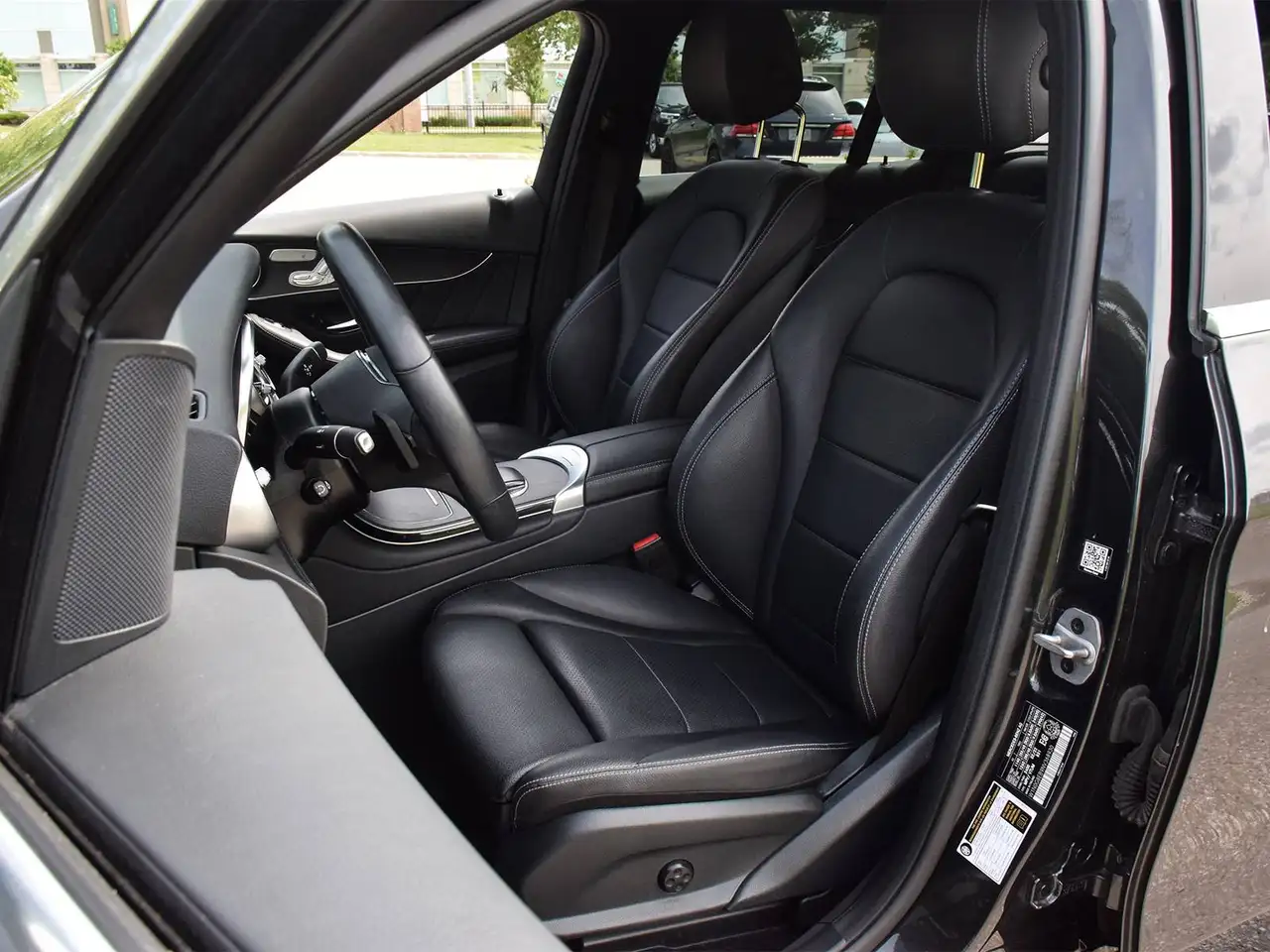 Mercedes-Benz GLC - Image 11