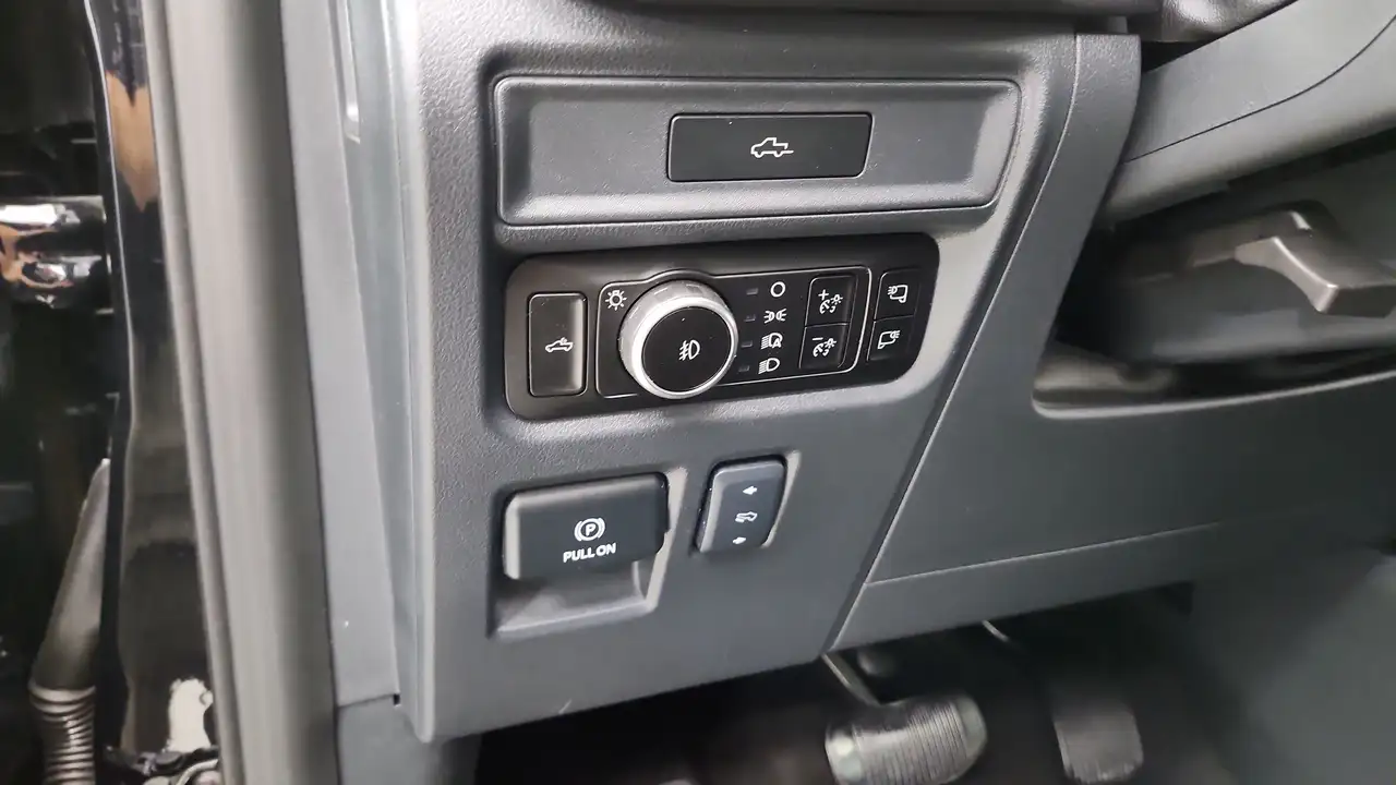 Ford F-150 - Image 16