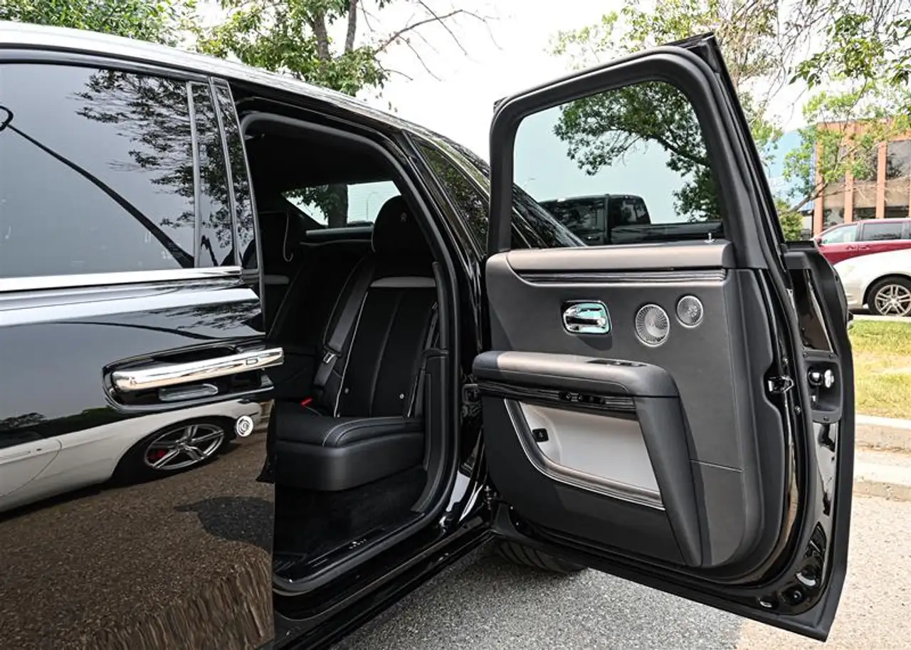 Rolls-Royce Ghost - Image 14