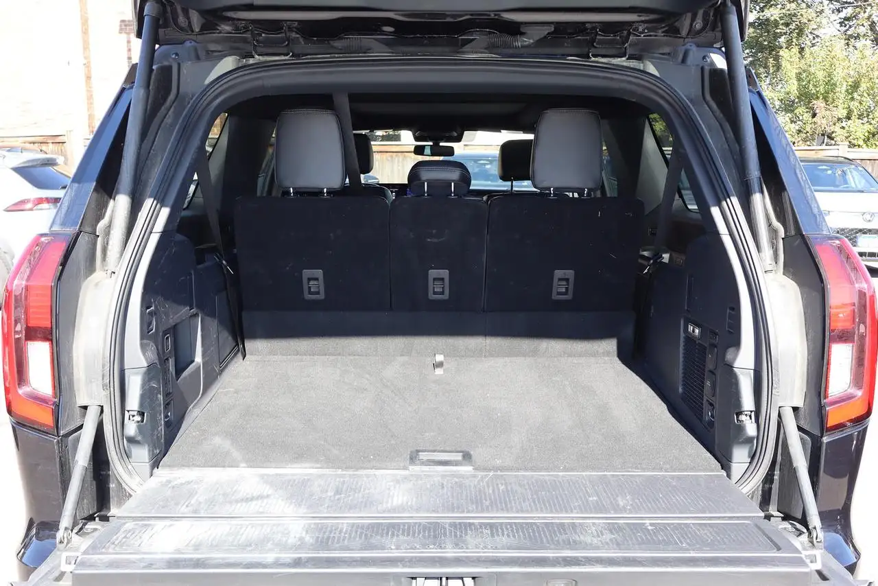 Ford Expedition - Image 7