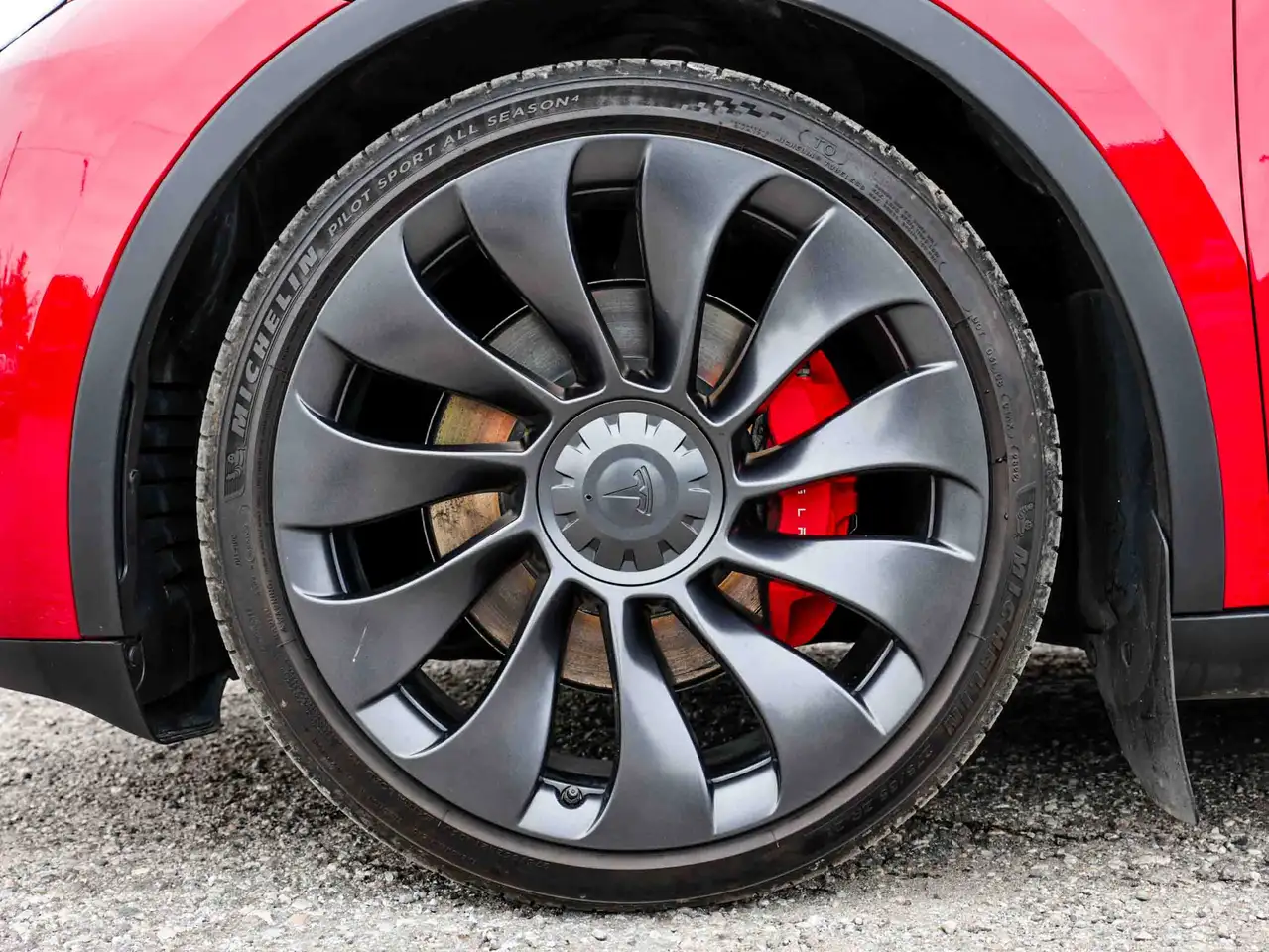 Tesla Model Y - Image 7