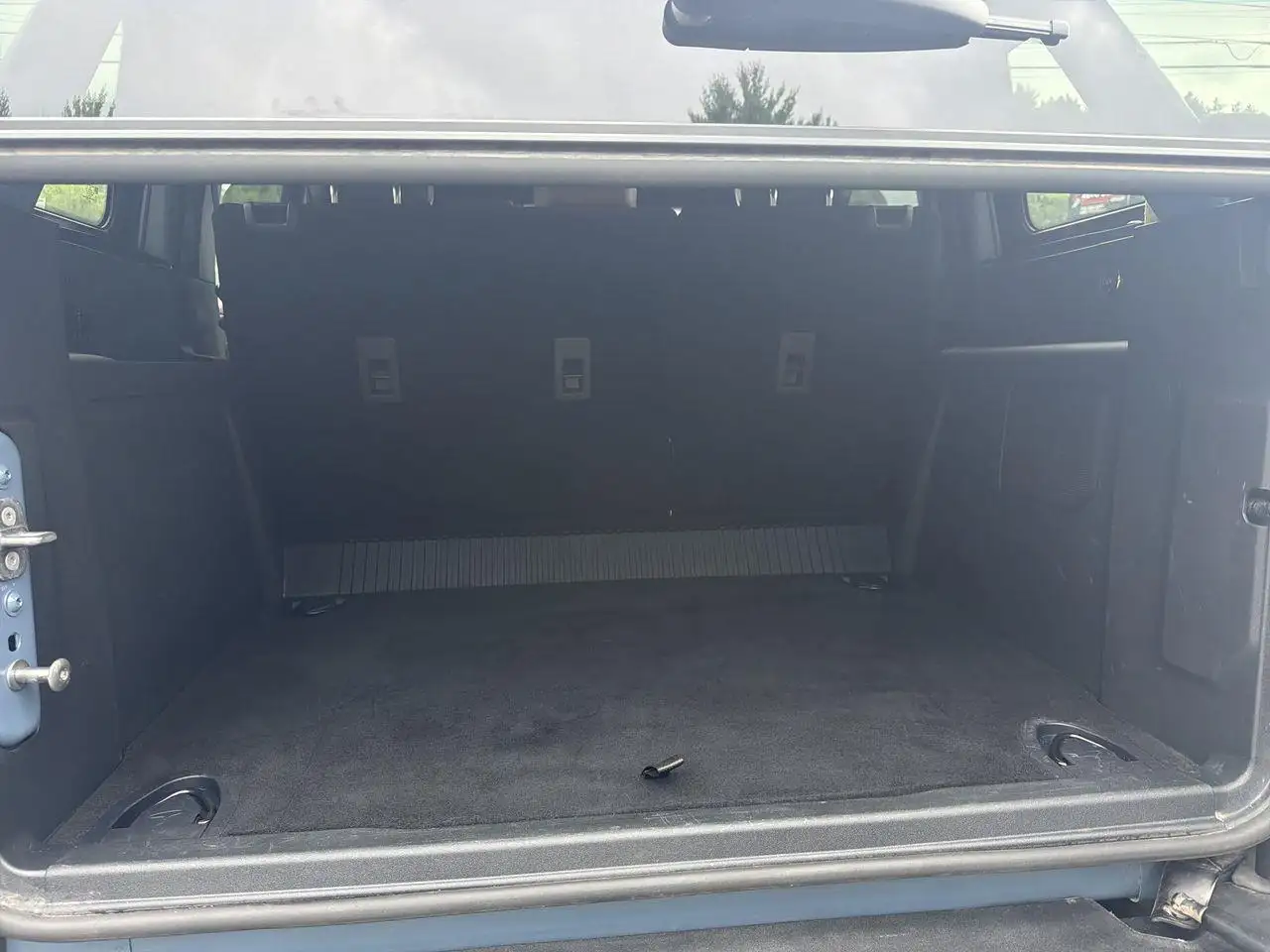 Ford Bronco - Image 17