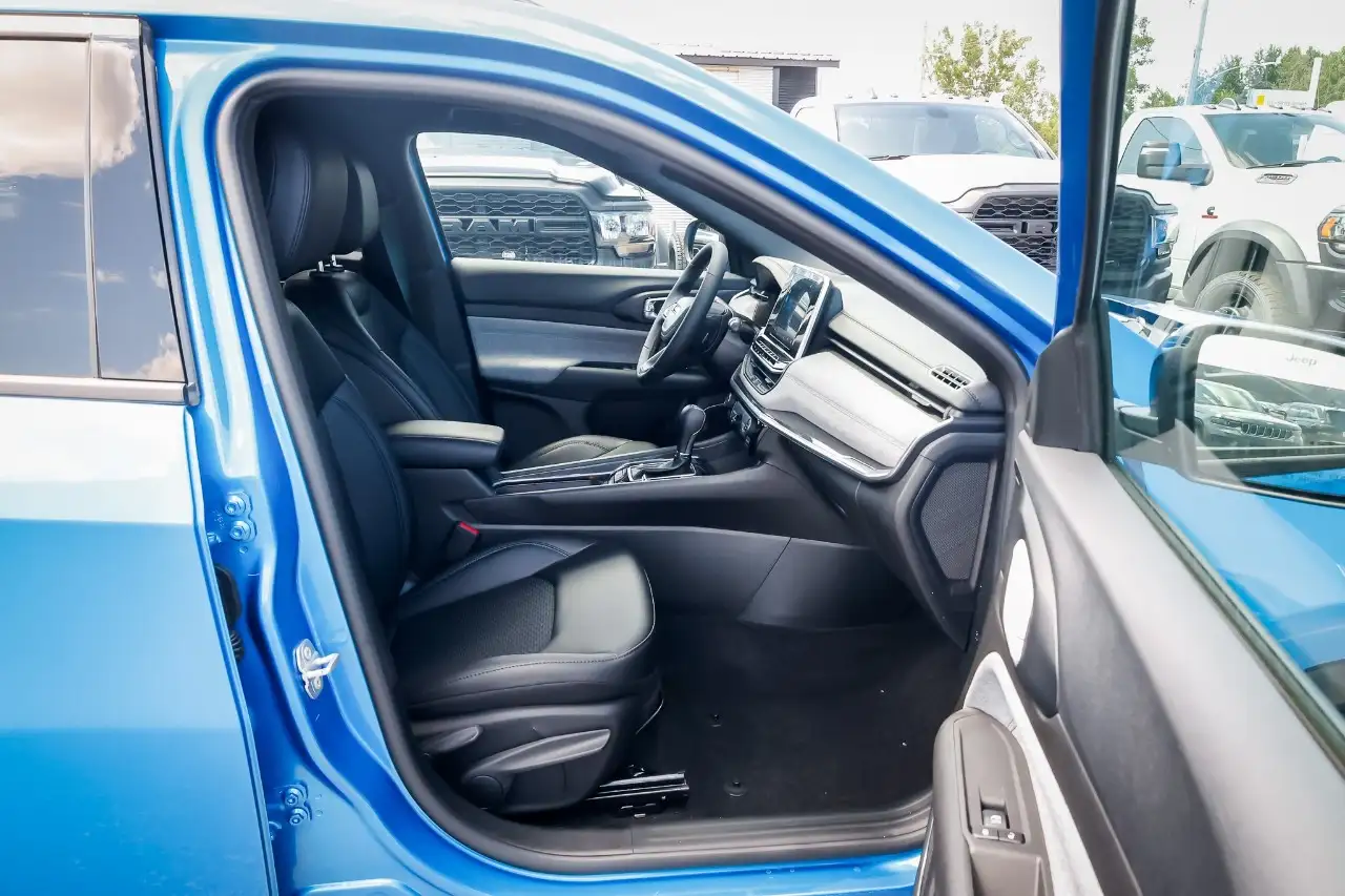 Jeep Compass - Image 11