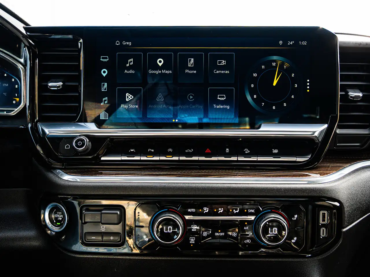 Chevrolet Silverado 1500 - Image 26