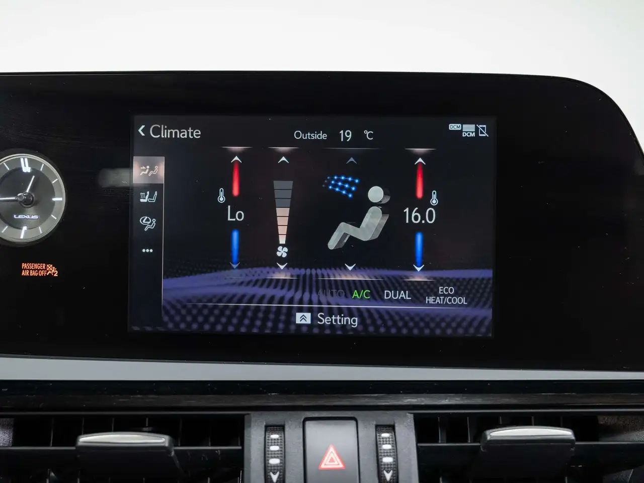 Lexus ES - Image 21