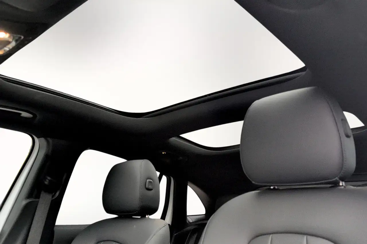 Mercedes-Benz GLA - Image 11