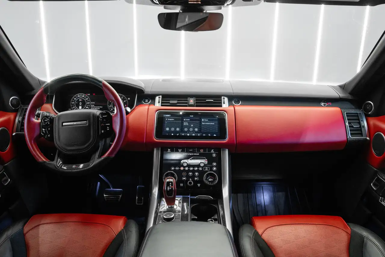 Land Rover Range Rover Sport - Image 10