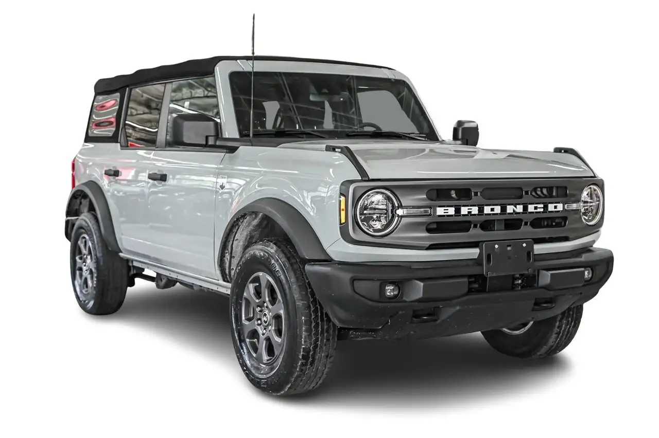 Ford Bronco - Image 4