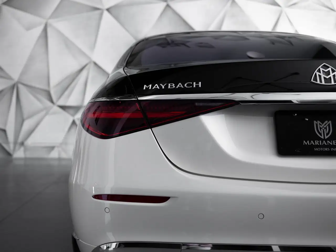 Mercedes-Benz S-Class - Image 19