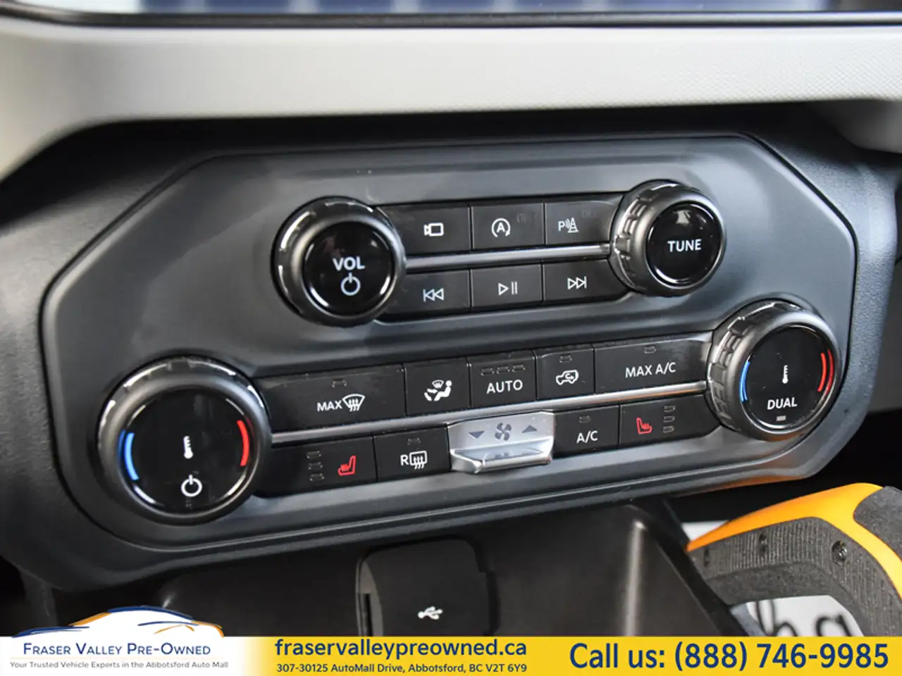 Ford Bronco - Image 16