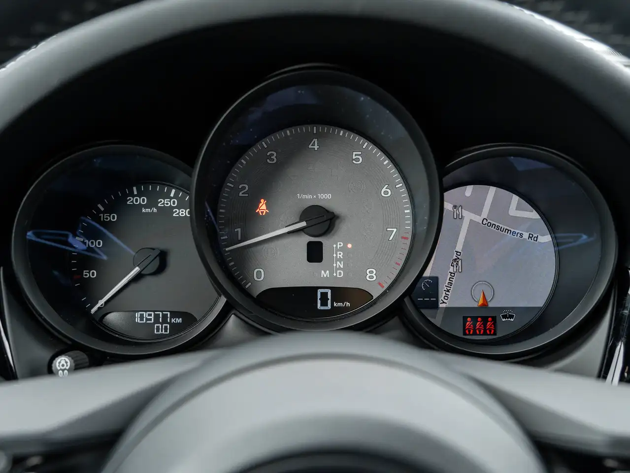 Porsche Macan - Image 16