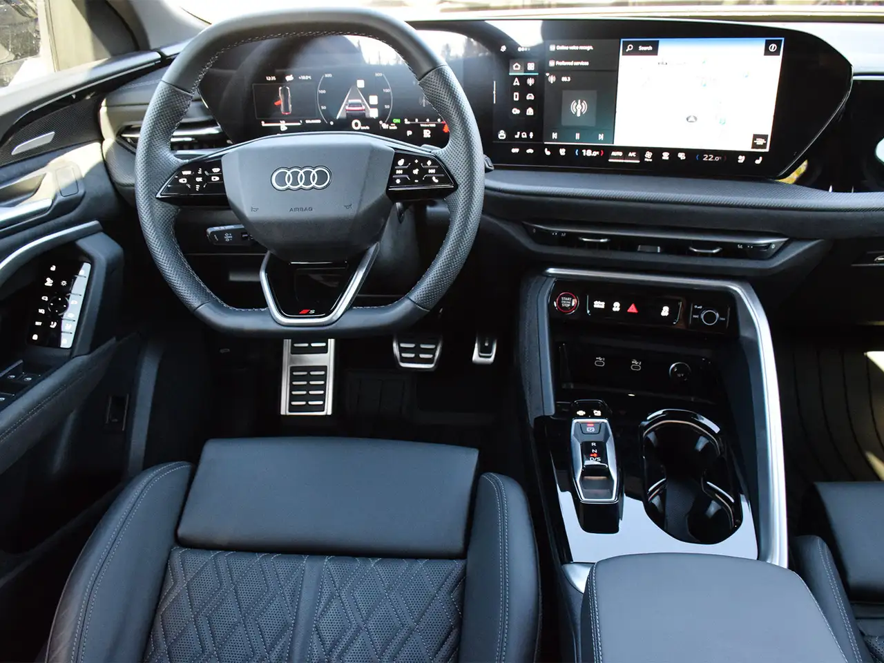 Audi SQ5 - Image 18