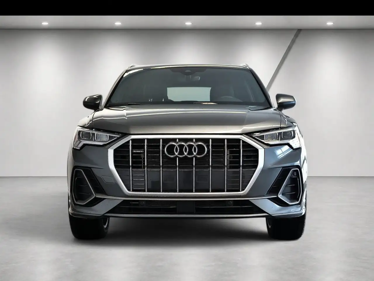Audi Q3 - Image 2