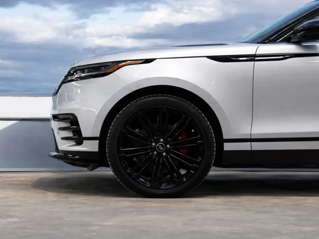 Land Rover Range Rover Velar - Image 8