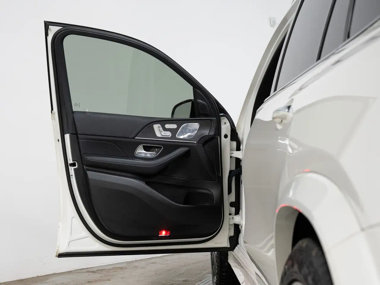 Mercedes-Benz GLS - Image 9