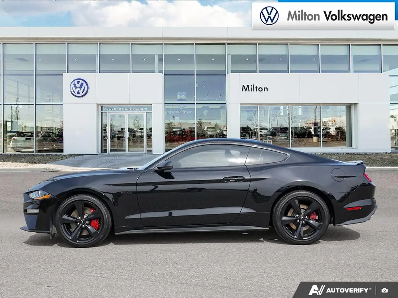 Ford Mustang - Image 3