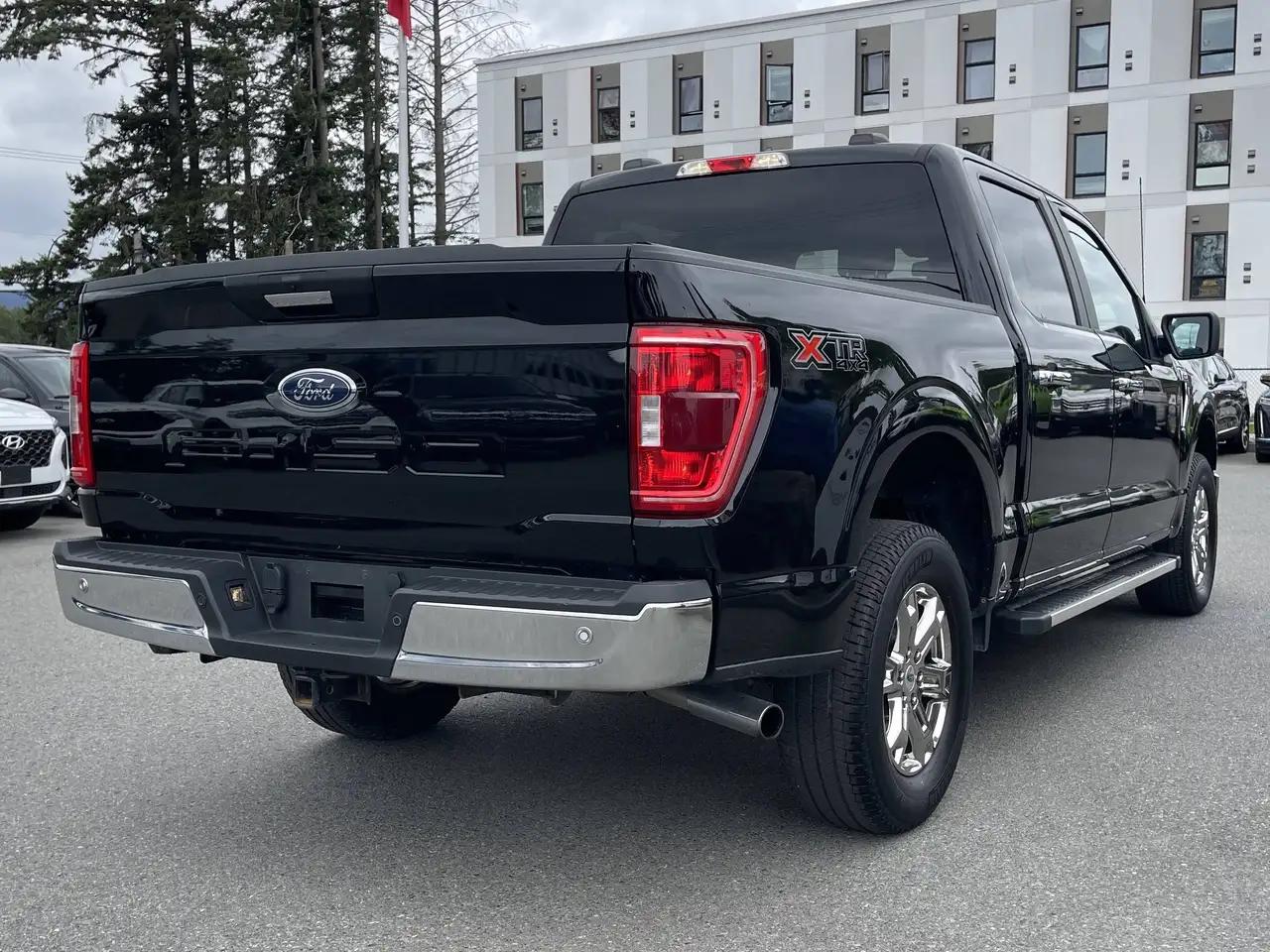 Ford F-150 - Image 8