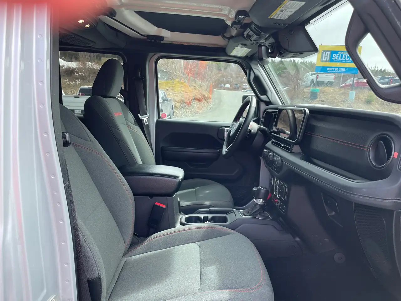 Jeep Wrangler - Image 15