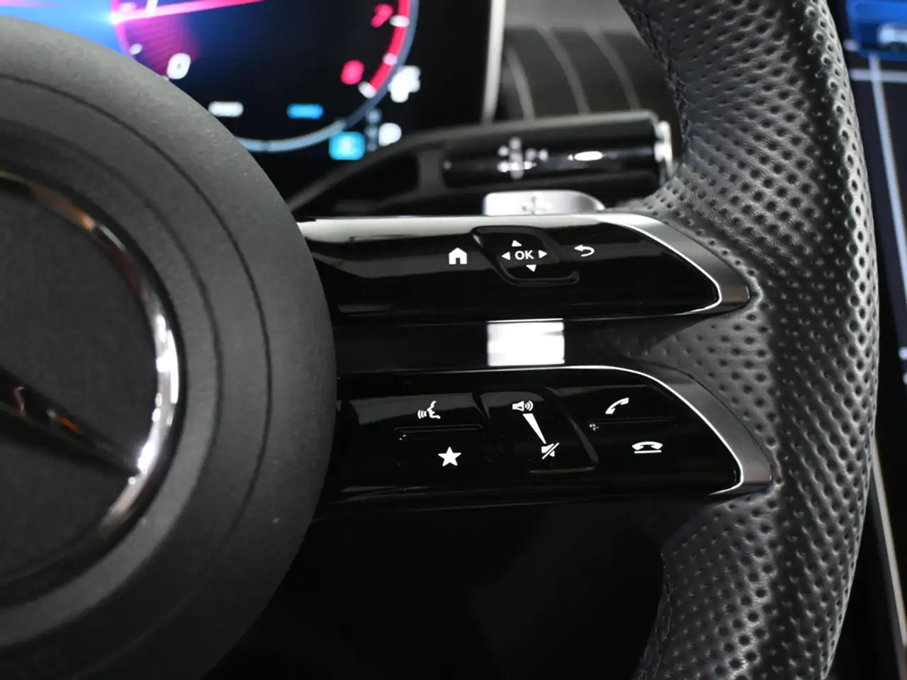 Mercedes-Benz GLC - Image 15