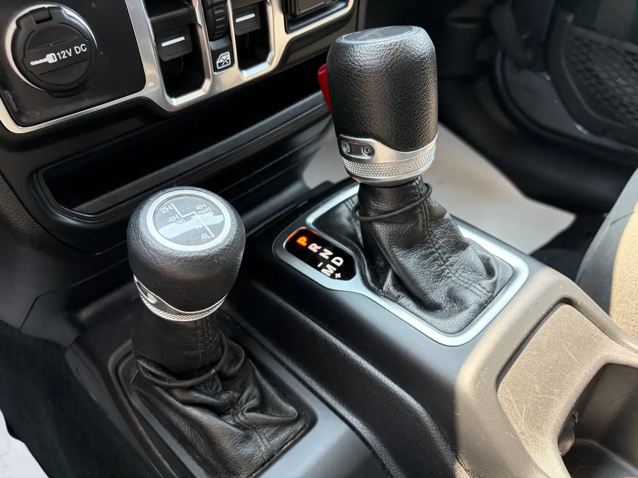 Jeep Gladiator - Image 15