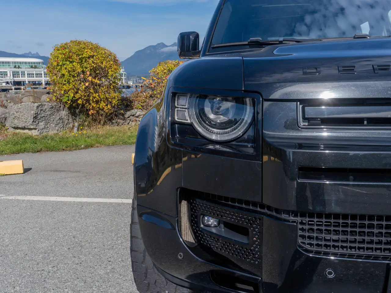 Land Rover Defender - Image 16