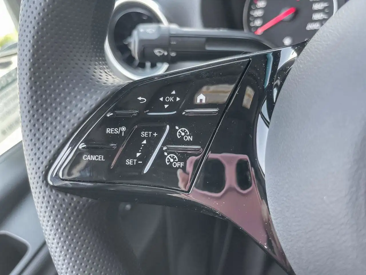 Mercedes-Benz Sprinter - Image 19