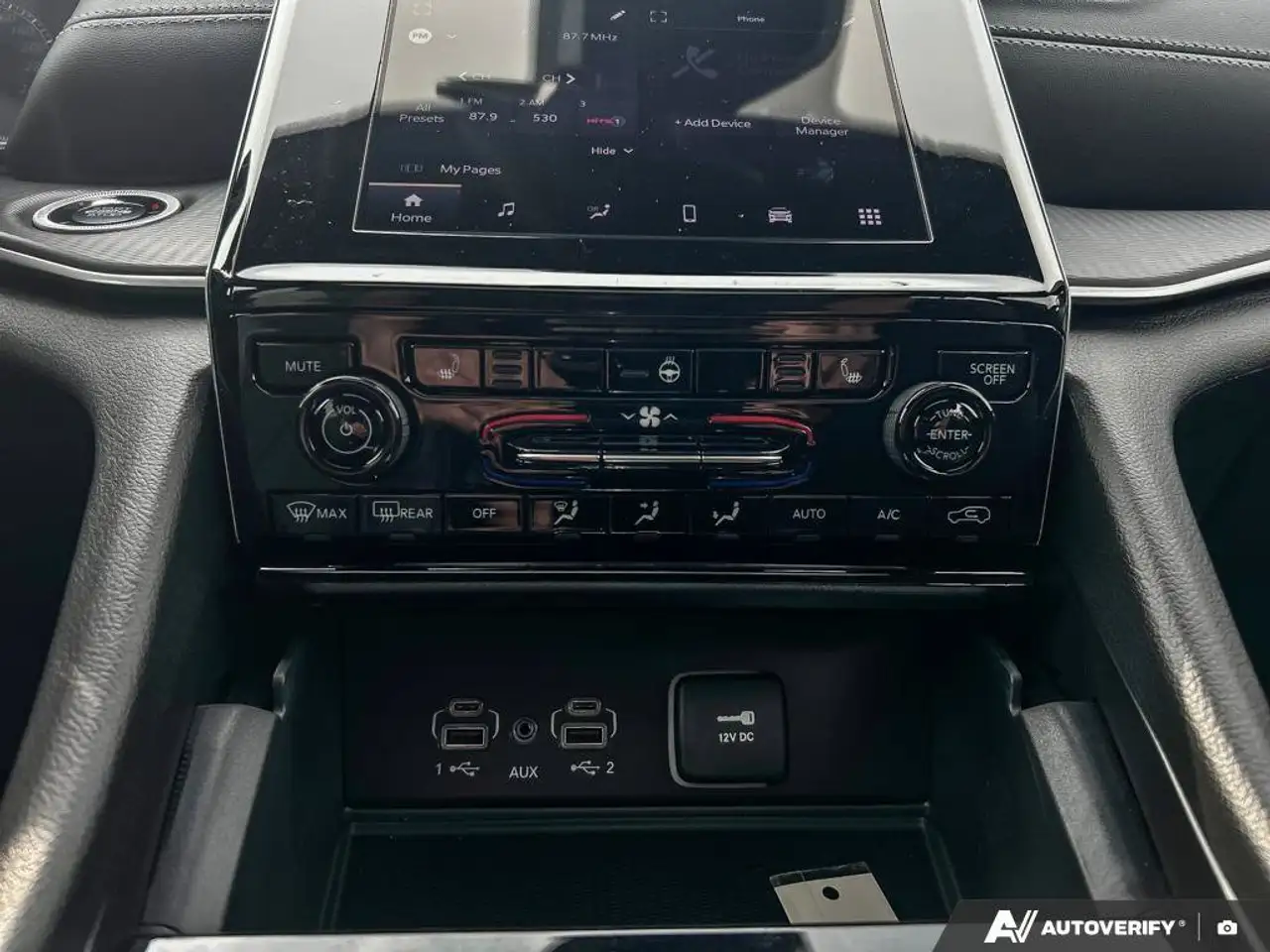 Jeep Grand Cherokee - Image 30