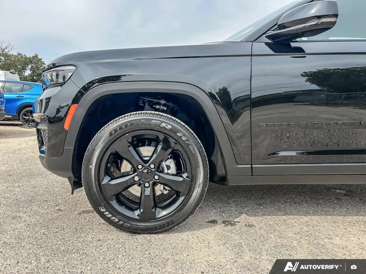 Jeep Grand Cherokee - Image 10