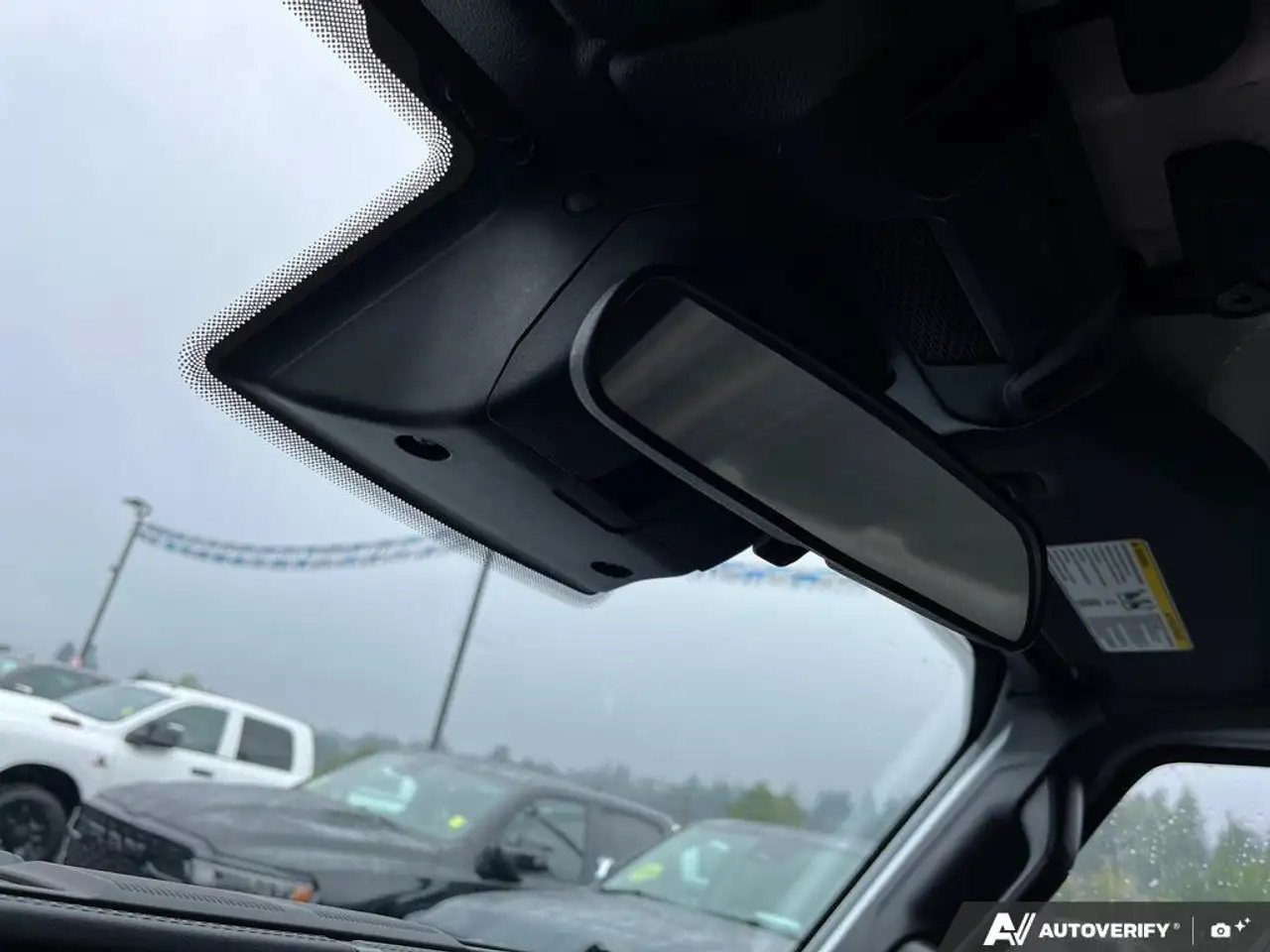 Jeep Wrangler - Image 21