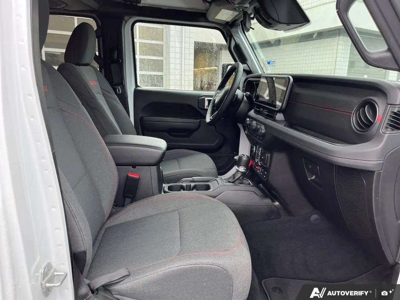 Jeep Wrangler - Image 22