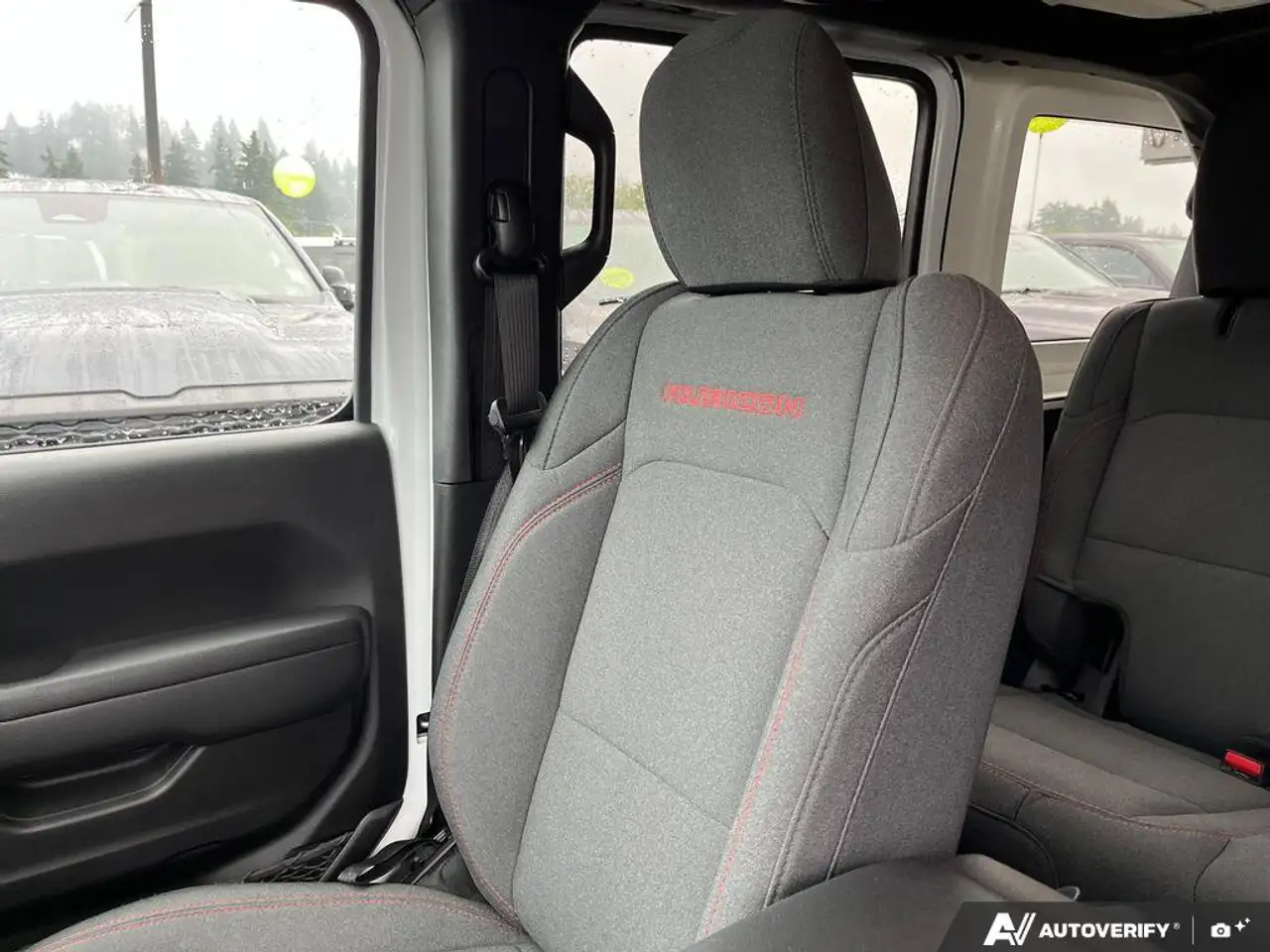 Jeep Wrangler - Image 20