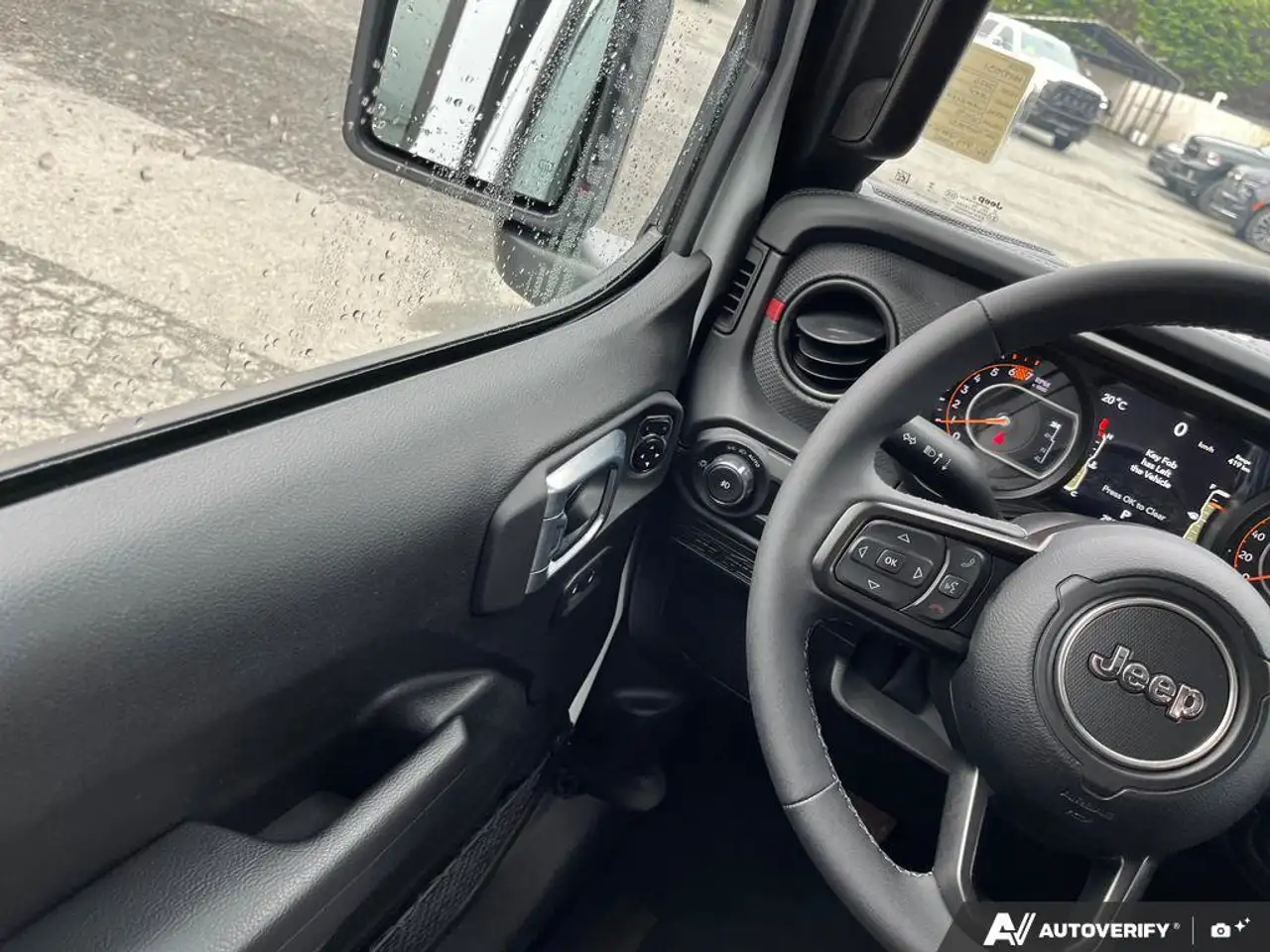 Jeep Wrangler - Image 17