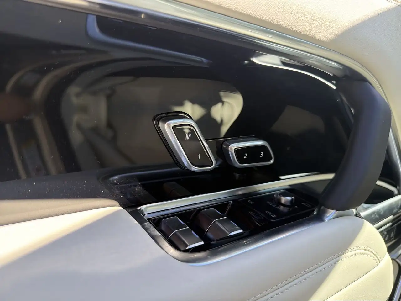 Land Rover Range Rover - Image 9