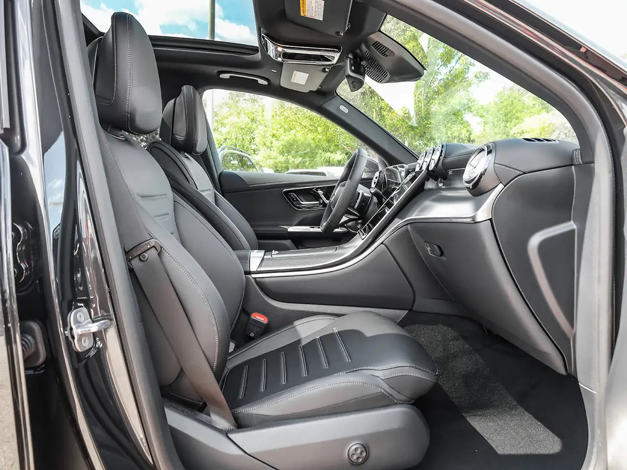 Mercedes-Benz GLC - Image 15