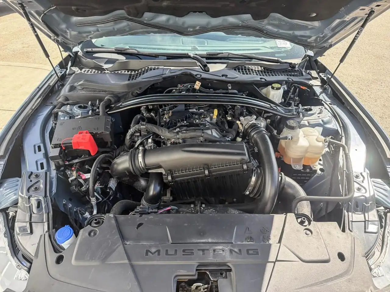 Ford Mustang - Image 9