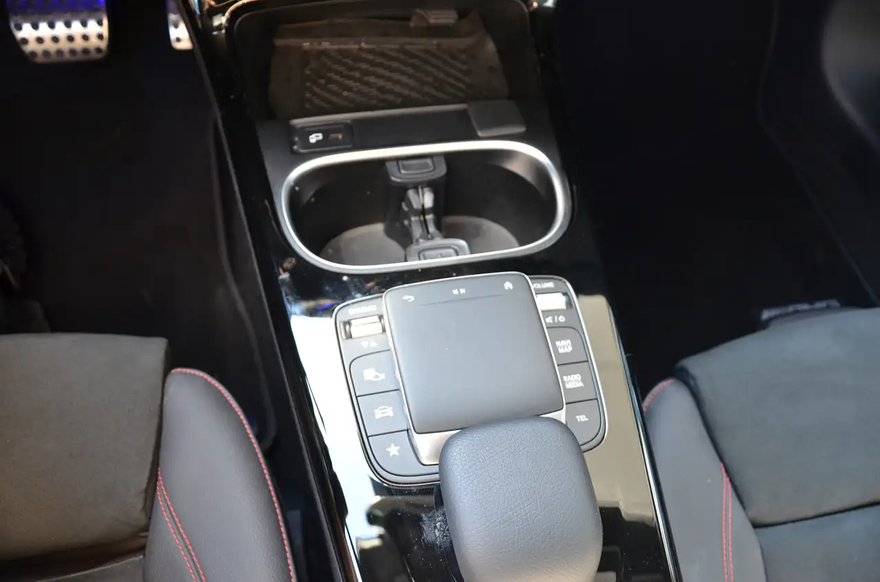 Mercedes-Benz CLA - Image 12