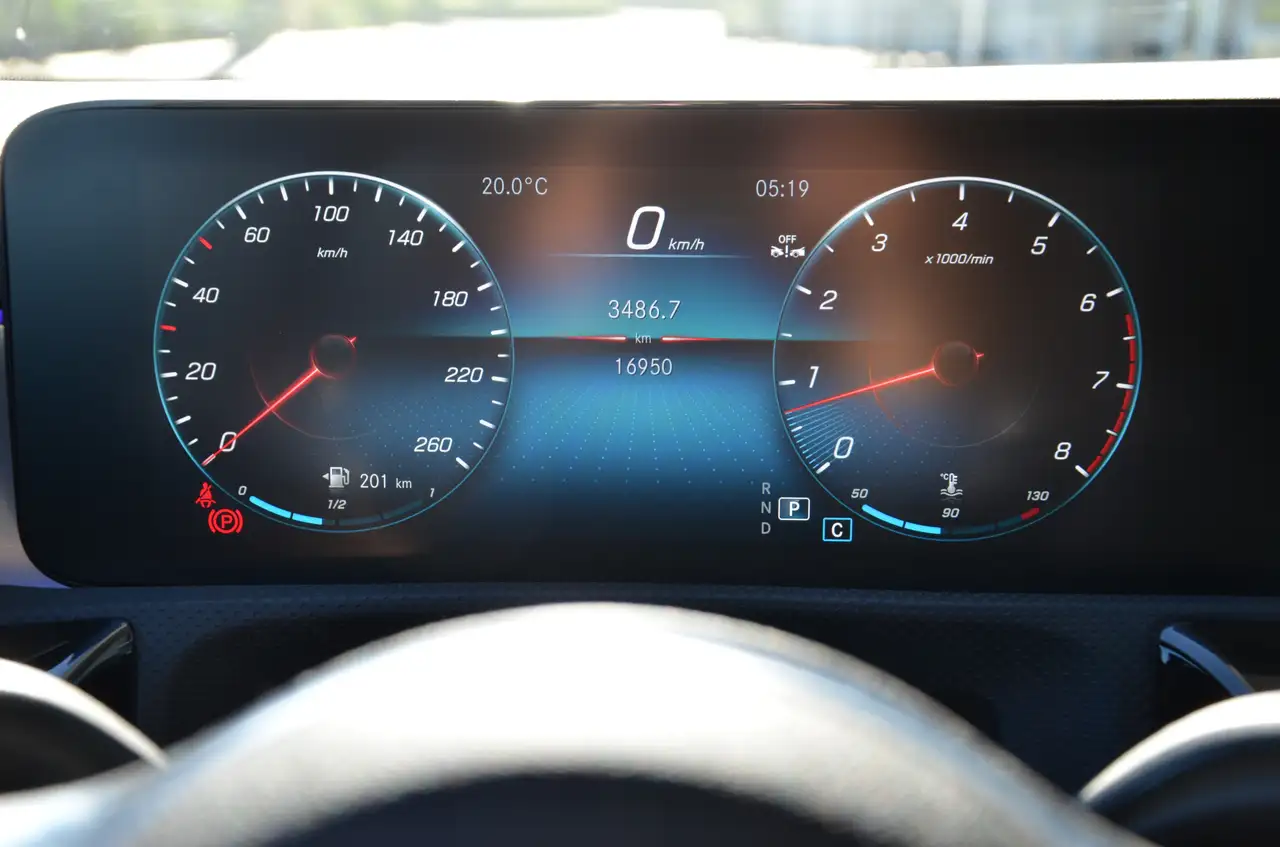 Mercedes-Benz CLA - Image 10