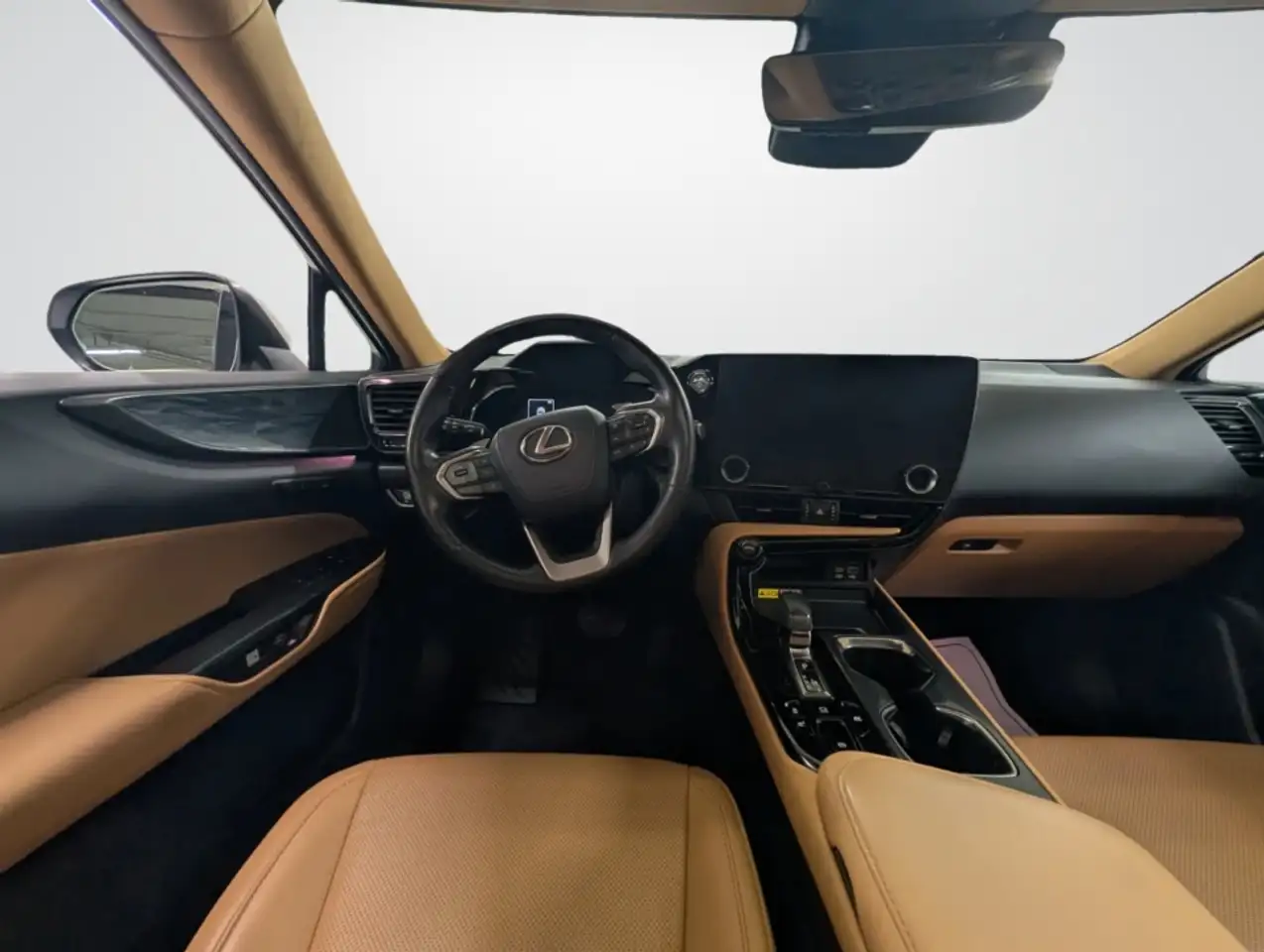 Lexus NX 350h - Image 10