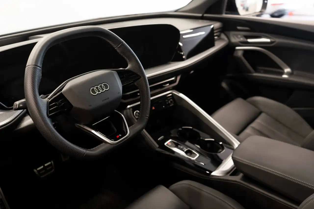 Audi Q5 - Image 10