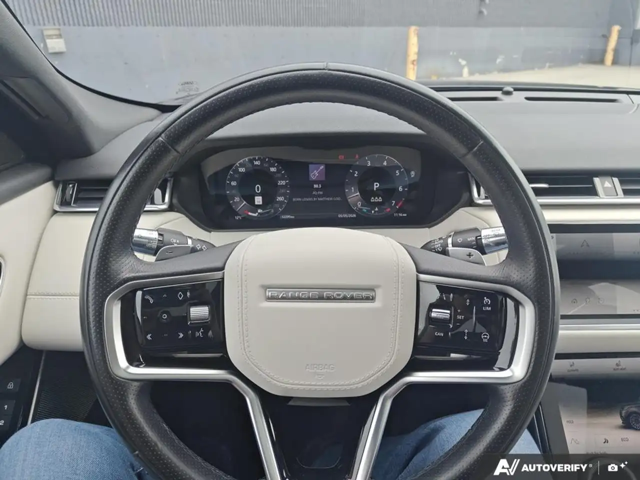 Land Rover Range Rover Velar - Image 14