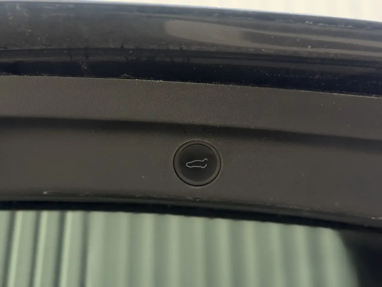 Tesla Model Y - Image 24