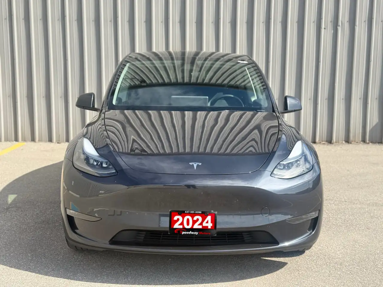 Tesla Model Y - Image 2