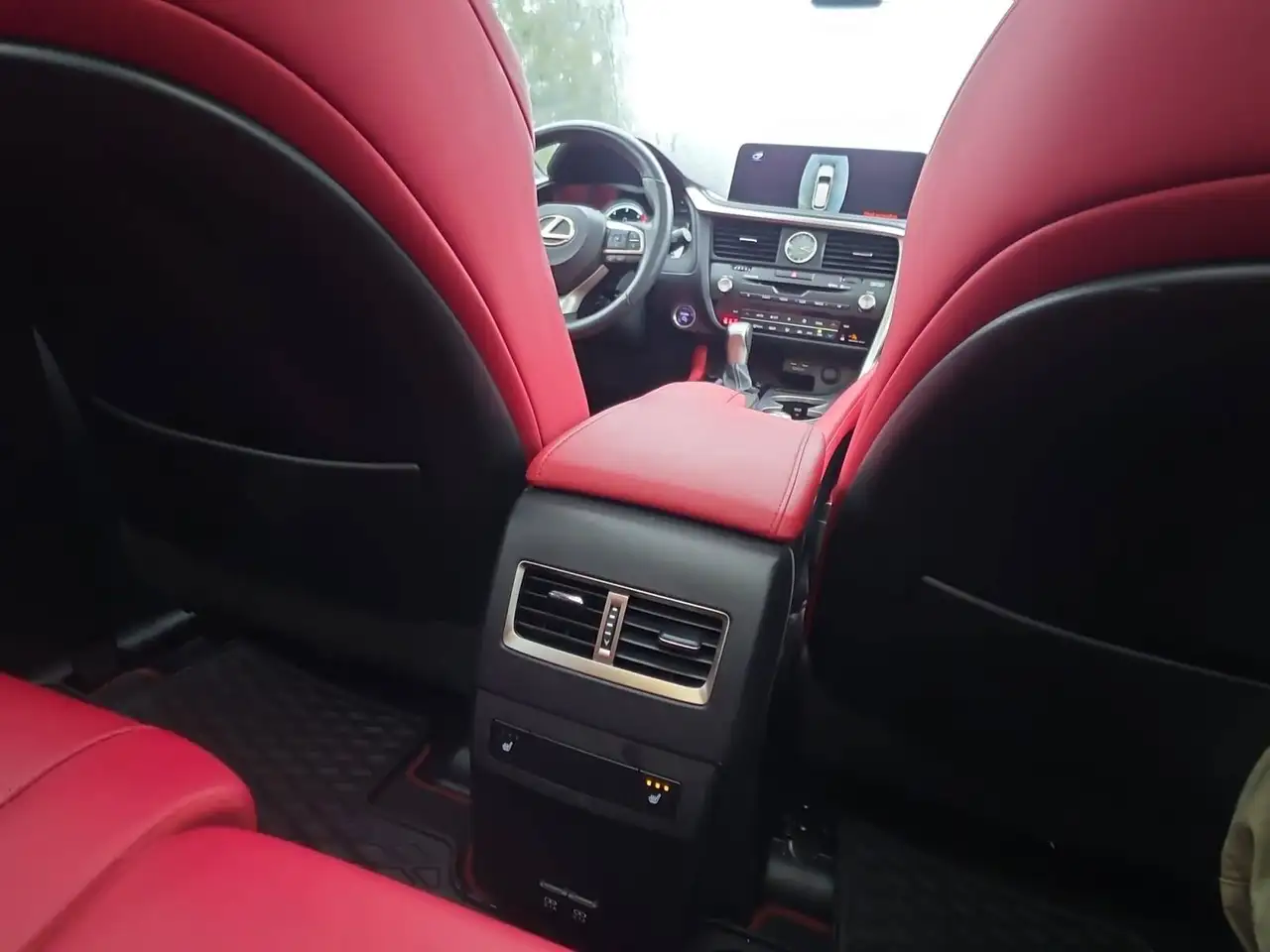 Lexus RX - Image 24