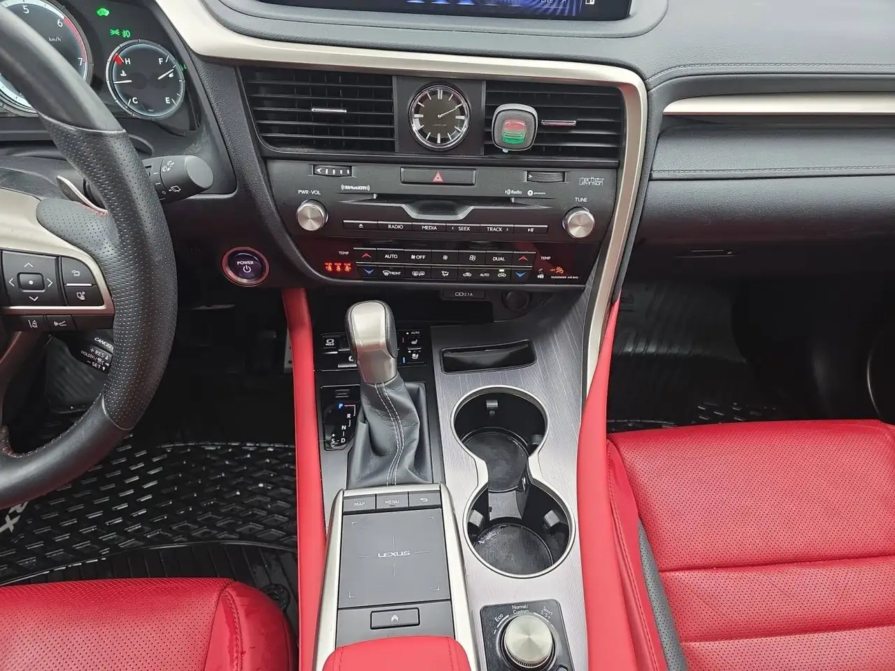 Lexus RX - Image 15