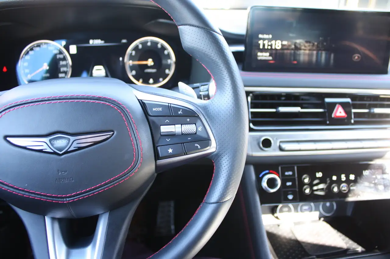 Genesis G70 - Image 15